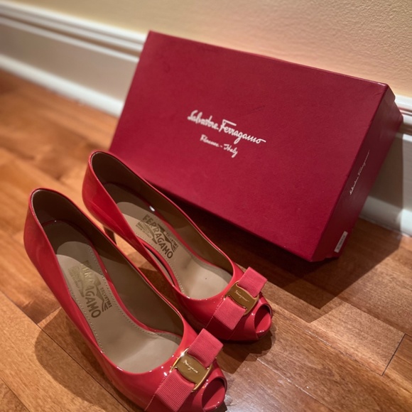 SALVATORE FERRAGAMO SHOES - Picture 4 of 8